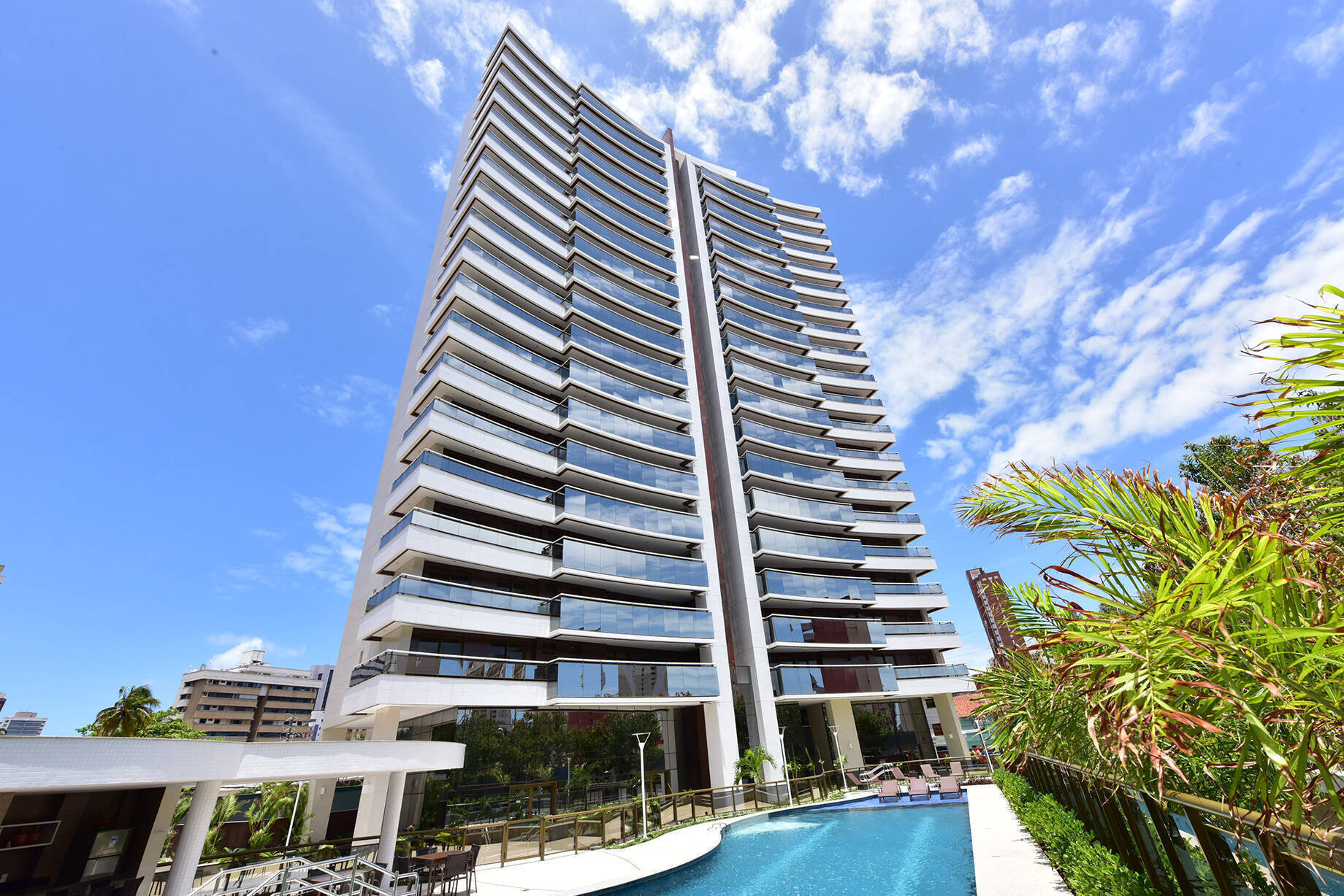 #1153 - Apartamento para Venda em Fortaleza - CE