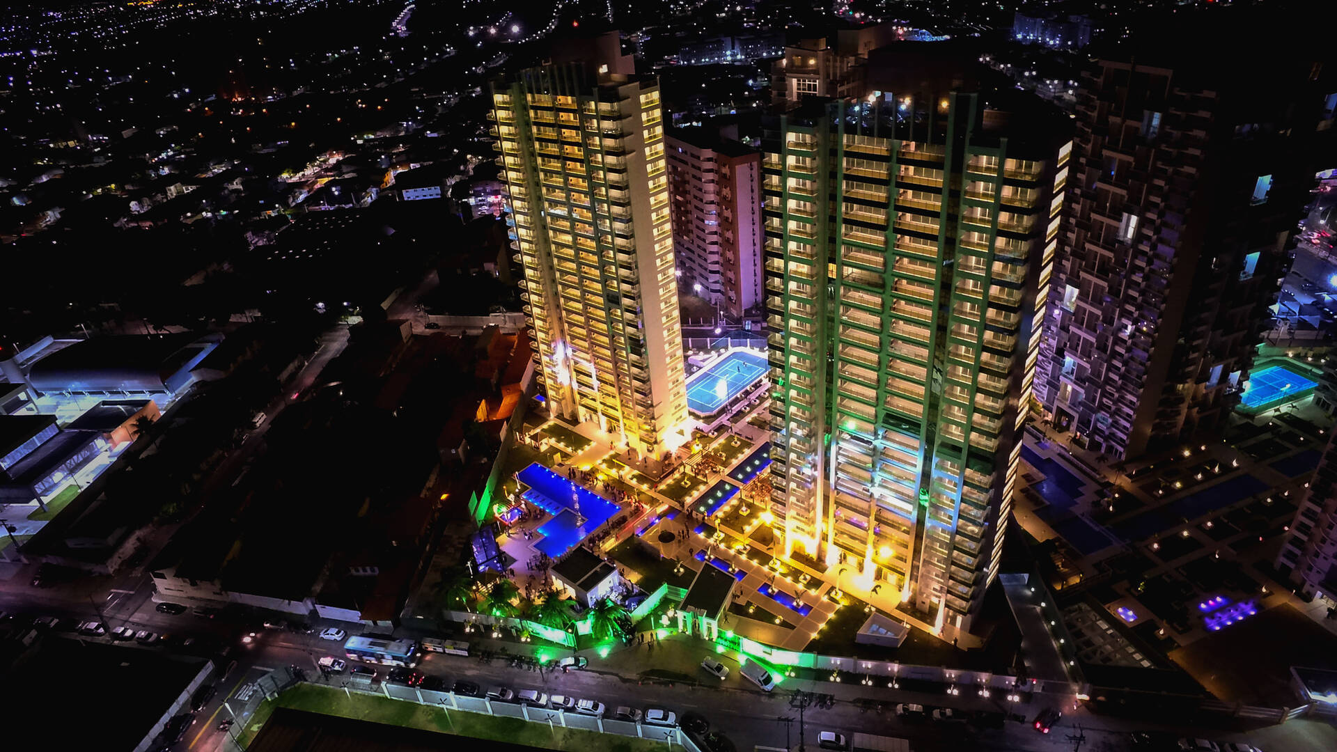 #1199 - Apartamento para Venda em Fortaleza - CE