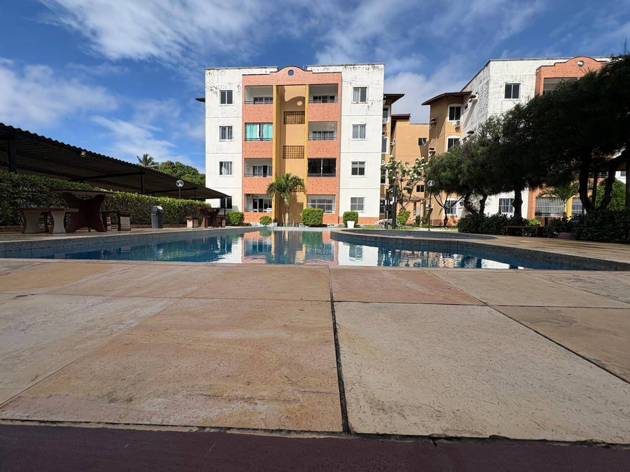 #1239 - Apartamento para Venda em Fortaleza - CE