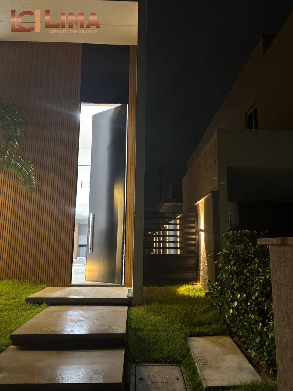 Casa à venda com 4 quartos, 339m² - Foto 4
